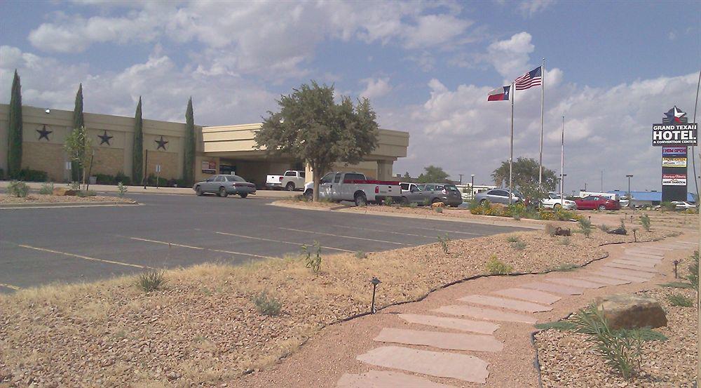 Grand Texan Hotel And Convention Center Midland Exterior foto